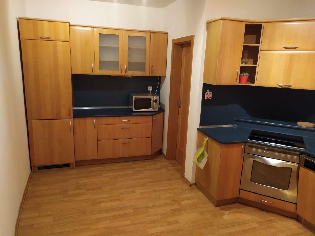 Kate & Jenny - Two-Level Apartment In The Old Town Bratislava Exterior photo